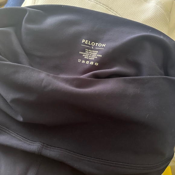 Peloton Navy Blue Cadent High-Rise Ankle Crop Leggings - Picture 9 of 10